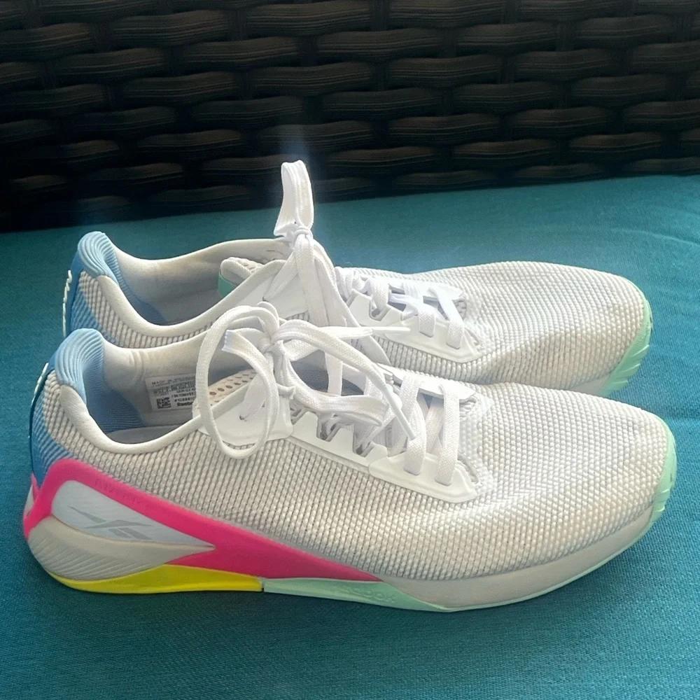 Nike Metcon 6 Bright Mango Smoke Grey training AT3160-800 Women's
Sizes 9.5 - Picture 1 of 6
